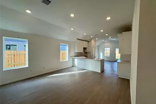 21739 Willow River Canyon Ln, Waller, TX 77484 - Photo 2