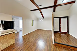 16259 Hollow Wood Dr, Houston, TX 77090 - Photo 2