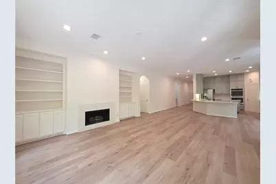 6 Cheshire Glen Court, The Woodlands, TX 77382 - Photo 8