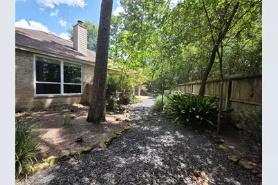6 Cheshire Glen Court, The Woodlands, TX 77382 - Photo 24