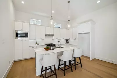 1403 W 21st St #B, Houston, TX 77008 - Photo 10