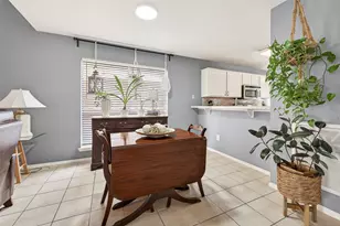 8714 Dawnridge Dr, Houston, TX 77071 - Photo 10