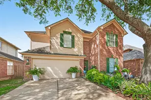 8714 Dawnridge Dr, Houston, TX 77071 - Photo 2