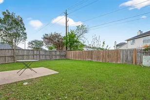 8714 Dawnridge Dr, Houston, TX 77071 - Photo 36