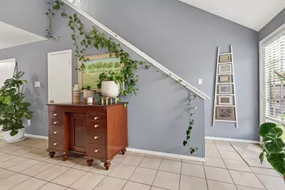 8714 Dawnridge Drive, Houston, TX 77071 - Photo 12
