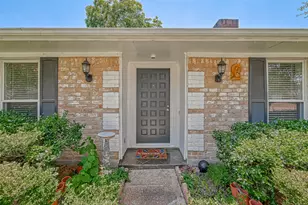 12823 Westhorpe Dr, Houston, TX 77077 - Photo 2