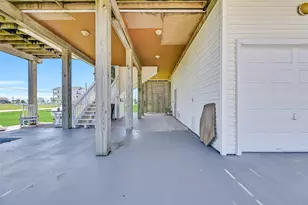 18614 Warrior Rd, Galveston, TX 77554 - Photo 38