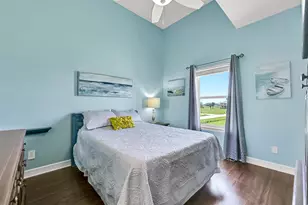 18614 Warrior Rd, Galveston, TX 77554 - Photo 20