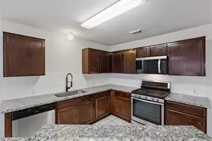 10219 Sugarbridge Trail, Sugar Land, TX 77498 - Photo 12