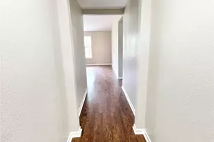 98 Sparrow Way, Beaumont, TX 77707 - Photo 2