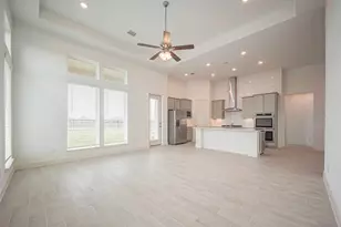 3007 Golden Isle Dr, Texas City, TX 77568 - Photo 8