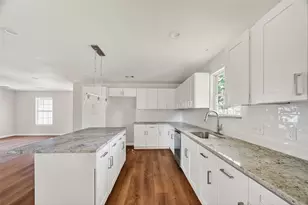 8702 Rinn St, Houston, TX 77078 - Photo 14