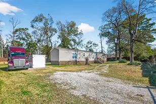 21219 Brazos Dr, New Caney, TX 77357 - Photo 4