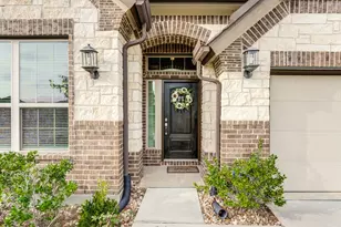 2609 Sagedale Dr, Conroe, TX 77301 - Photo 2