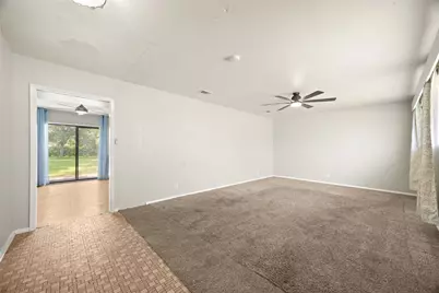 103 Ligustrum Street, Lake Jackson, TX 77566 - Photo 4