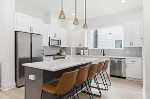 8317 Brecha Ln, Houston, TX 77055 - Photo 4