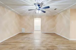 13526 Sherwood St, Sugar Land, TX 77498 - Photo 16