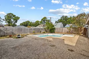 1802 Hamlin Valley Dr, Houston, TX 77090 - Photo 4