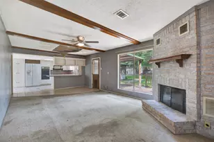 15255 Conroe Dr, Conroe, TX 77384 - Photo 14