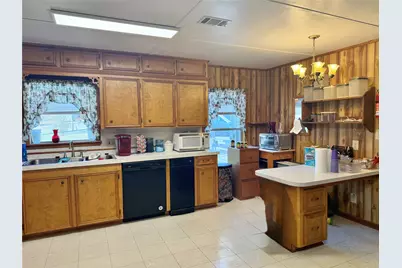 210 Magnolia Cove, Onalaska, TX 77360 - Photo 4