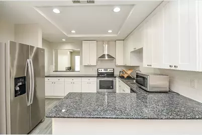 7655 S Braeswood Boulevard #27, Houston, TX 77071 - Photo 2