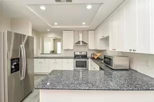 7655 S Braeswood Blvd, Houston, TX 77071 - Photo 2