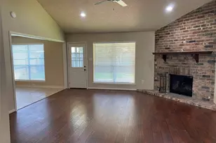 3019 Windmill St, Sugar Land, TX 77479 - Photo 2