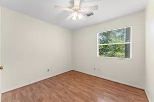 4 Blue Fox Ct, The Woodlands, TX 77380 - Photo 10