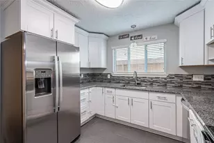 407 Juniper Ct, Stafford, TX 77477 - Photo 6