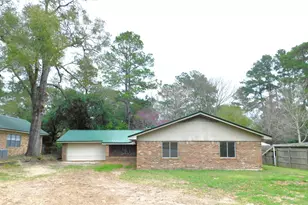 618 Temple St, Woodville, TX 75979 - Photo 34