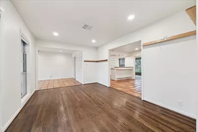7262 Roos Road, Houston, TX 77074 - Photo 16