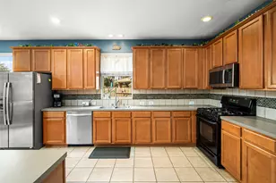 18730 Oxenberg Manor Ln, Tomball, TX 77377 - Photo 2