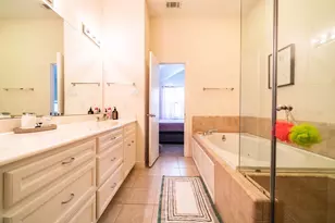 2710 Hullsmith Dr, Houston, TX 77063 - Photo 14