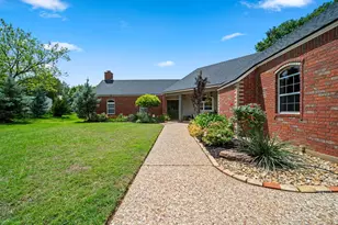 1800 Church St, Brenham, TX 77833 - Photo 2