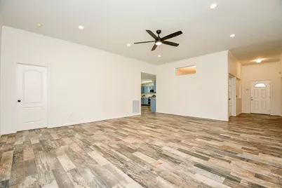 835 Victoria Lakes Drive, Katy, TX 77493 - Photo 6