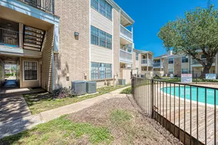 2750 Holly Hall St, Houston, TX 77054 - Photo 18