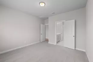 2510 N Heritage Dr, Dayton, TX 77535 - Photo 10