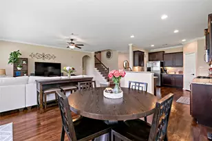 13102 Dover Bluff Dr, Rosharon, TX 77583 - Photo 12