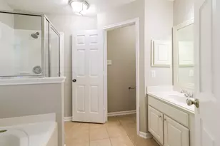 27 S Misty Canyon Pl, Conroe, TX 77385 - Photo 12