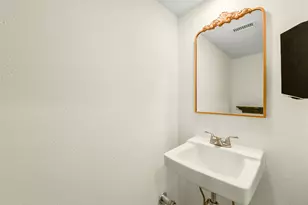 5863 Doliver Dr, Houston, TX 77057 - Photo 10