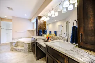 6 Gessner Rd, Houston, TX 77024 - Photo 28