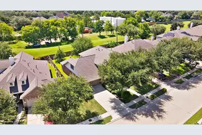 714 Coggins Point Way, Sugar Land, TX 77479 - Photo 2