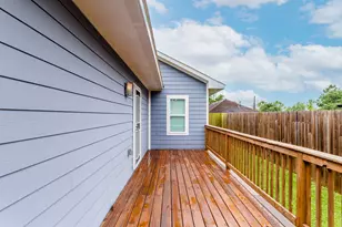 110 Amundsen St, Houston, TX 77009 - Photo 38