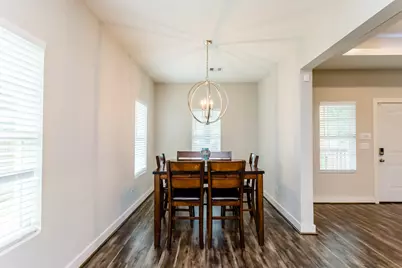110 Amundsen Street, Houston, TX 77009 - Photo 14