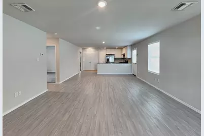 5719 Leon Place, San Antonio, TX 78244 - Photo 4