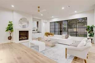 8935 Pado St, Houston, TX 77055 - Photo 12