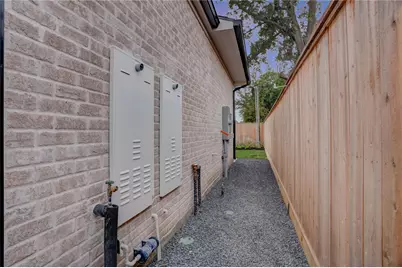 8935 Pado Street, Houston, TX 77055 - Photo 50