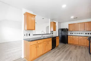 5618 Savannah Woods Ln, Rosharon, TX 77583 - Photo 14