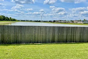 5618 Savannah Woods Ln, Rosharon, TX 77583 - Photo 2