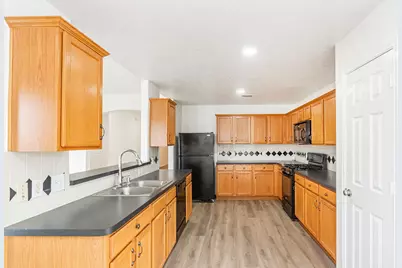 5618 Savannah Woods Lane, Rosharon, TX 77583 - Photo 16